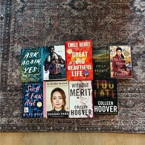 Lot of 9 books (Colleen Hoover, Emily Henry, etc)